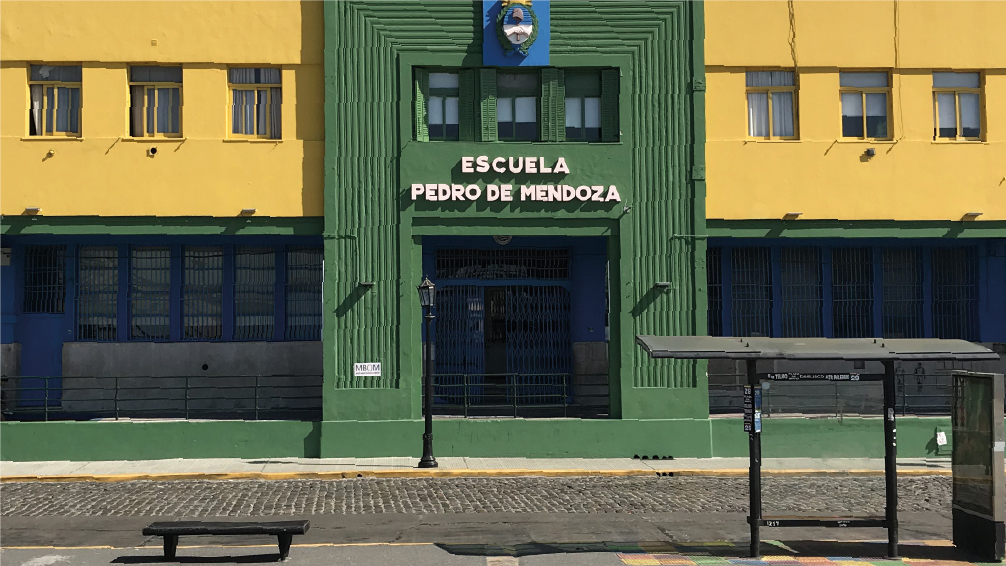 imagen frente escuela quinquela 2