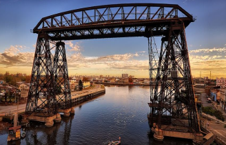 fotografia de puente transbordador